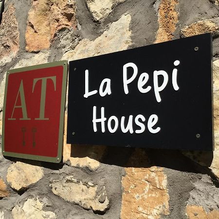 Отель La Pepi House Арконес Экстерьер фото